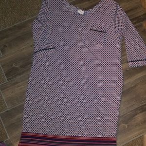 Womens XL silky material shift dress